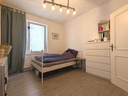 Schlafzimmer - Etagenwohnung in 70180 Stuttgart mit 51m² kaufen