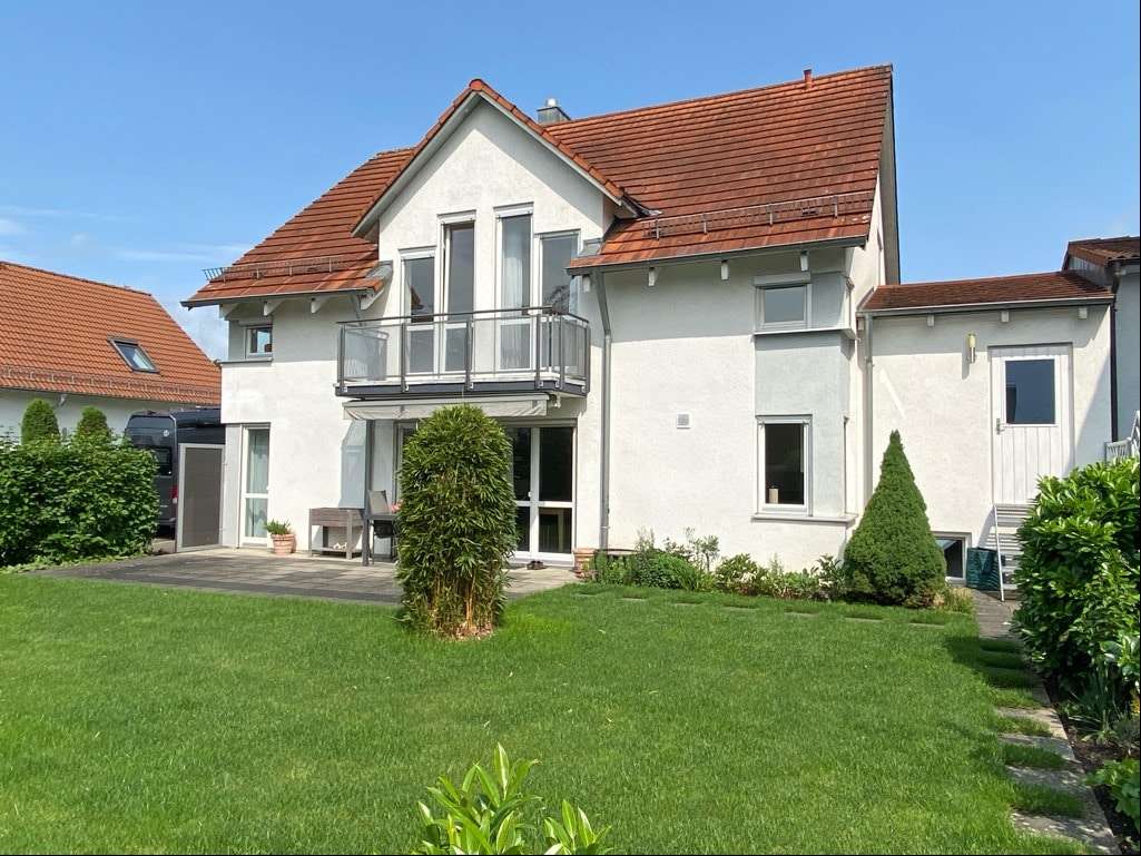 Gartenansicht - Einfamilienhaus in 73274 Notzingen mit 151m² kaufen