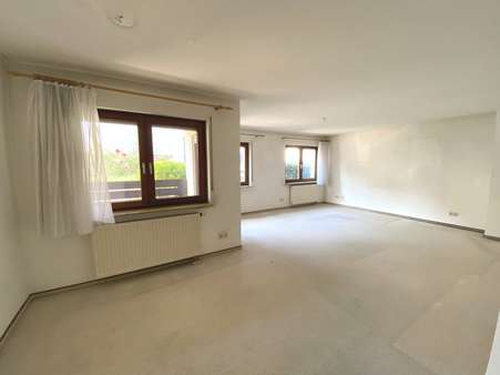 Wohnzimmer Ansicht 2 Wohnzimmer Ansicht 2 - Erdgeschosswohnung in 72644 Oberboihingen mit 76m² kaufen
