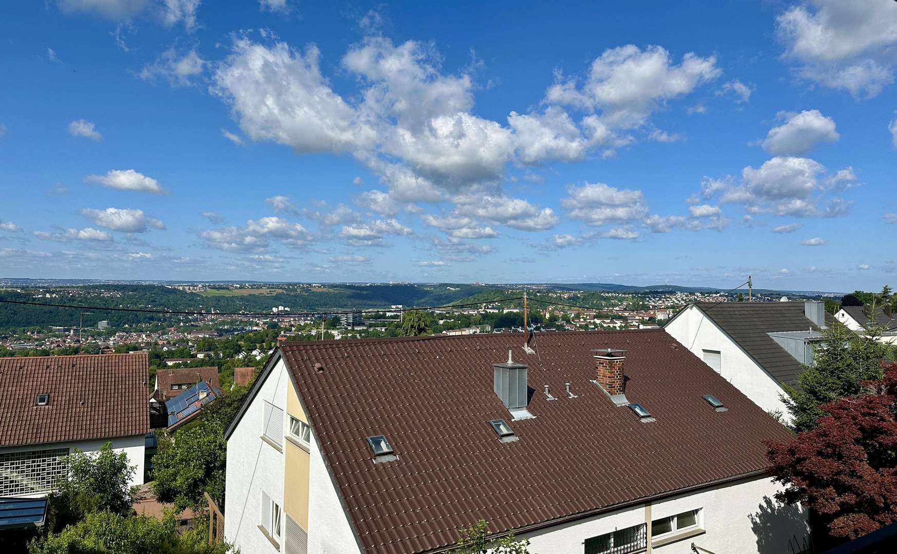 Titelbild Titelbild - Etagenwohnung in 73732 Esslingen mit 115m² kaufen