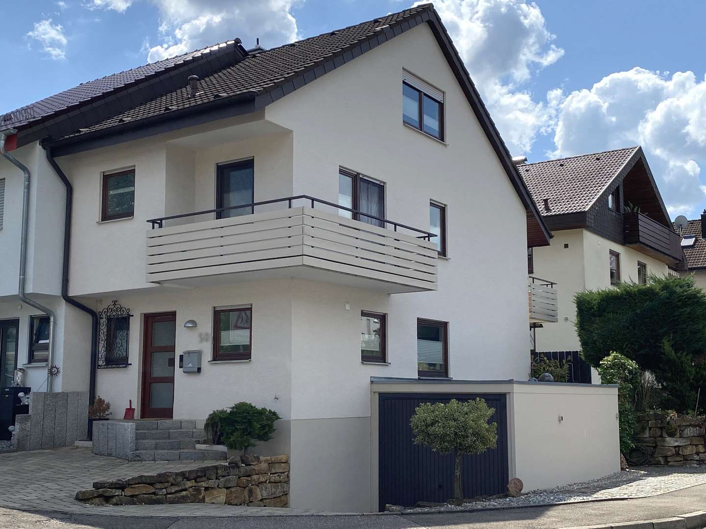 Blick auf das Haus Blick auf das Haus - Doppelhaushälfte in 72663 Großbettlingen mit 106m² kaufen