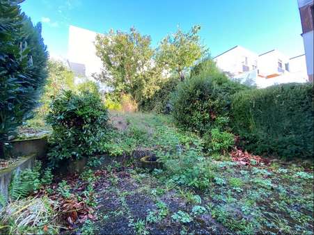 Terrasse vor dem Haus - Doppelhaushälfte in 73733 Esslingen mit 103m² kaufen
