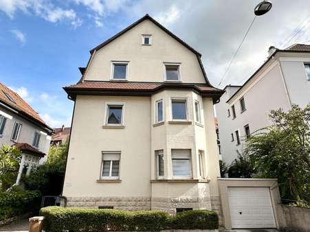 Außenansicht Straßenseite Außenansicht Straßenseite - Mehrfamilienhaus in 73730 Esslingen mit 190m² kaufen