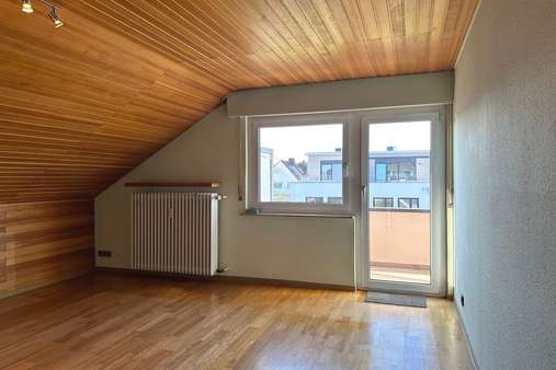 Wohnzimmer - Dachgeschosswohnung in 73760 Ostfildern mit 52m² kaufen
