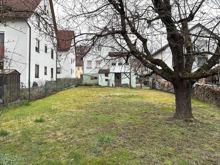 Großer Garten hinter dem Haus - Einfamilienhaus in 73765 Neuhausen mit 145m² kaufen