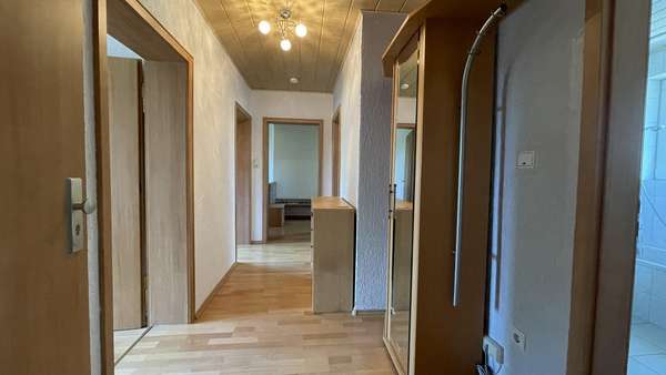 Flur - Etagenwohnung in 73433 Aalen mit 68m² kaufen