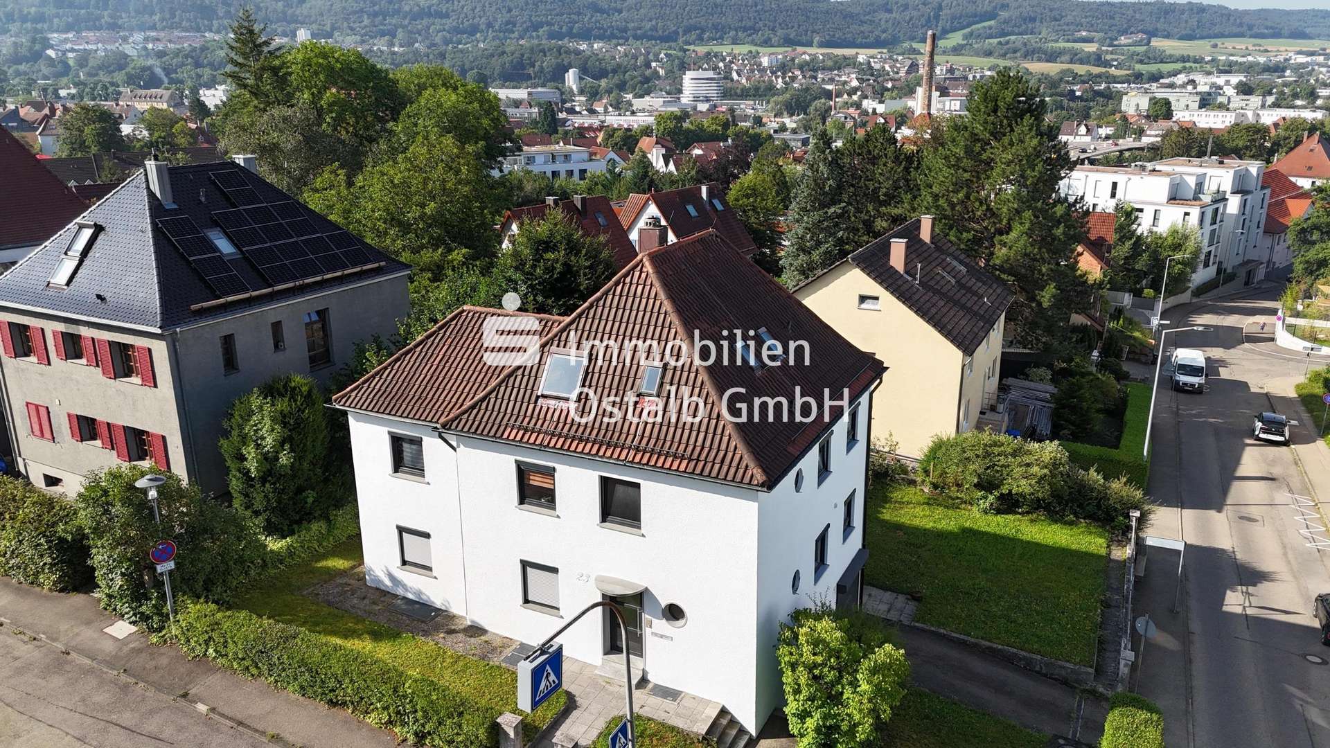 Frontansicht  - Zweifamilienhaus in 73431 Aalen mit 200m² kaufen