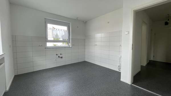 Küche Erdgeschoss - Zweifamilienhaus in 73431 Aalen mit 200m² kaufen