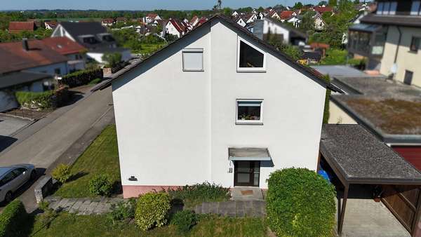 Außenansicht - Zweifamilienhaus in 73574 Iggingen mit 195m² kaufen