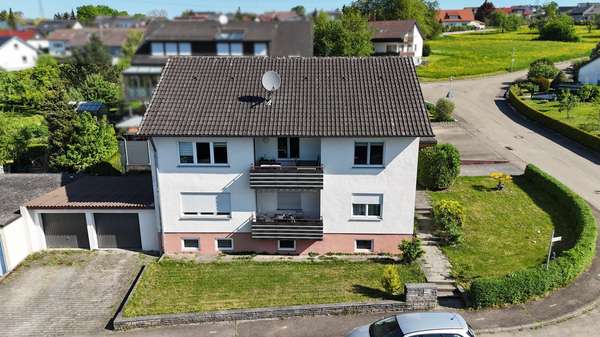 Außenansicht - Zweifamilienhaus in 73574 Iggingen mit 195m² kaufen