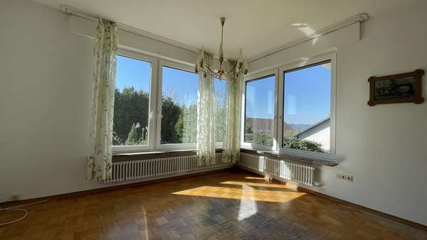 Wohnzimmer Erdgeschoss - Einfamilienhaus in 73547 Lorch mit 371m² kaufen
