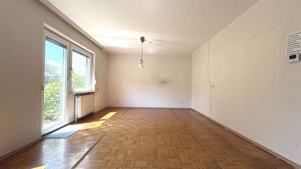 Wohn- und Esszimmer Wohn- und Esszimmer - Reihenmittelhaus in 73431 Aalen mit 85m² kaufen