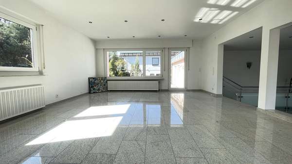 Wohnzimmer Erdgeschoss - Einfamilienhaus in 73529 Schwäbisch Gmünd mit 134m² kaufen