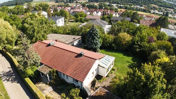 Vogelperspektive Vogelperspektive - Einfamilienhaus in 73441 Bopfingen mit 261m² kaufen