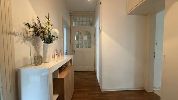 Diele Erdgeschoss - Mehrfamilienhaus in 73525 Schwäbisch Gmünd mit 375m² kaufen