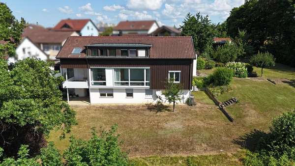 Außenansicht Außenansicht - Zweifamilienhaus in 73529 Schwäbisch Gmünd mit 247m² kaufen