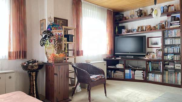 Wohnzimmer Erdgeschoss - Doppelhaushälfte in 73550 Waldstetten mit 122m² kaufen