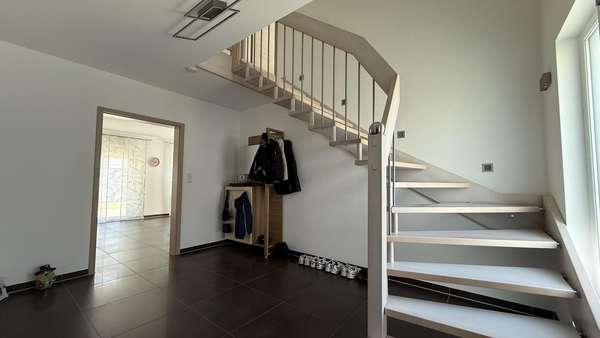 Eingangsbereich Eingangsbereich - Einfamilienhaus in 73479 Ellwangen mit 122m² kaufen