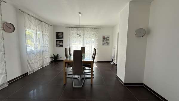 Esszimmer Erdgeschoss Esszimmer Erdgeschoss - Einfamilienhaus in 73479 Ellwangen mit 122m² kaufen
