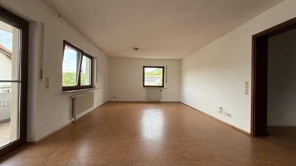 Wohn- und Esszimmer - Etagenwohnung in 73453 Abtsgmünd mit 78m² kaufen