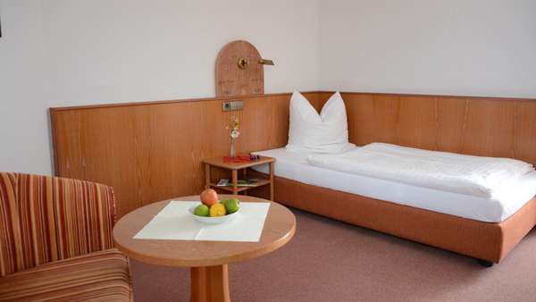 Standardzimmer - Hotel in 73547 Lorch mit 640m² kaufen