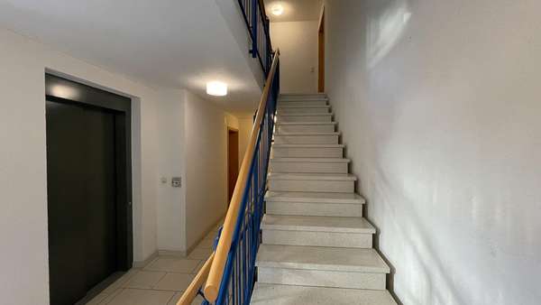 Treppenhaus - Maisonette-Wohnung in 73433 Aalen mit 84m² kaufen