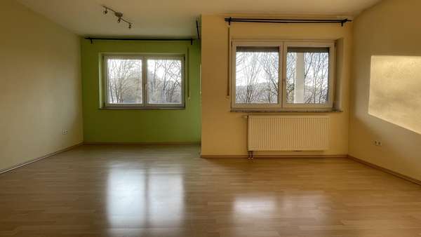 Wohn- und Esszimmer - Etagenwohnung in 73453 Abtsgmünd mit 82m² kaufen