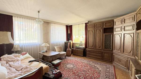 Wohnzimmer Obergeschoss Wohnzimmer Obergeschoss - Mehrfamilienhaus in 73525 Schwäbisch Gmünd mit 166m² kaufen