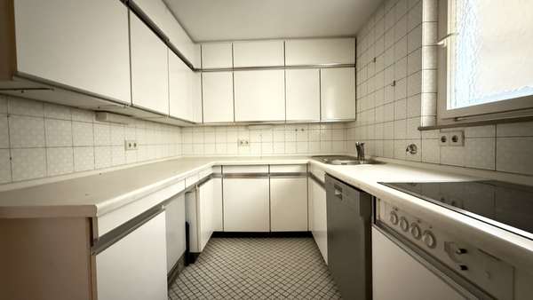 Küche 1. Obergeschoss - Sonstige in 73525 Schwäbisch Gmünd mit 220m² kaufen