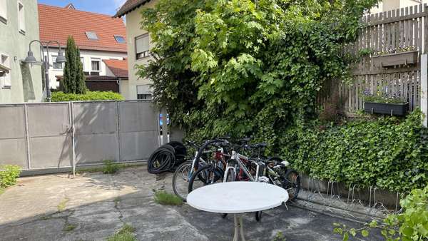Gewerbeeinheit Außenbereich - Mehrfamilienhaus in 73525 Schwäbisch Gmünd mit 192m² kaufen