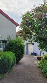 Weg vom Büro zum Hof Weg vom Büro zum Hof - Halle in 74080 Heilbronn mit 347m² kaufen