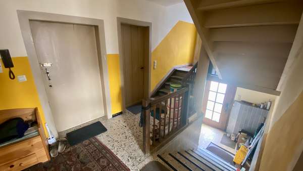 Flur und Treppenhaus - Einfamilienhaus in 74374 Zaberfeld mit 177m² kaufen