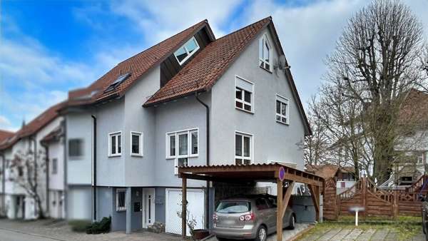 Sicht von Straße aus - Reiheneckhaus in 74211 Leingarten mit 129m² kaufen