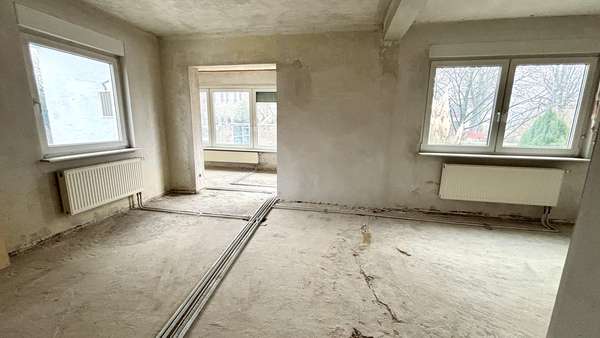 Zimmer Erdgeschoss - Zweifamilienhaus in 74076 Heilbronn mit 223m² kaufen