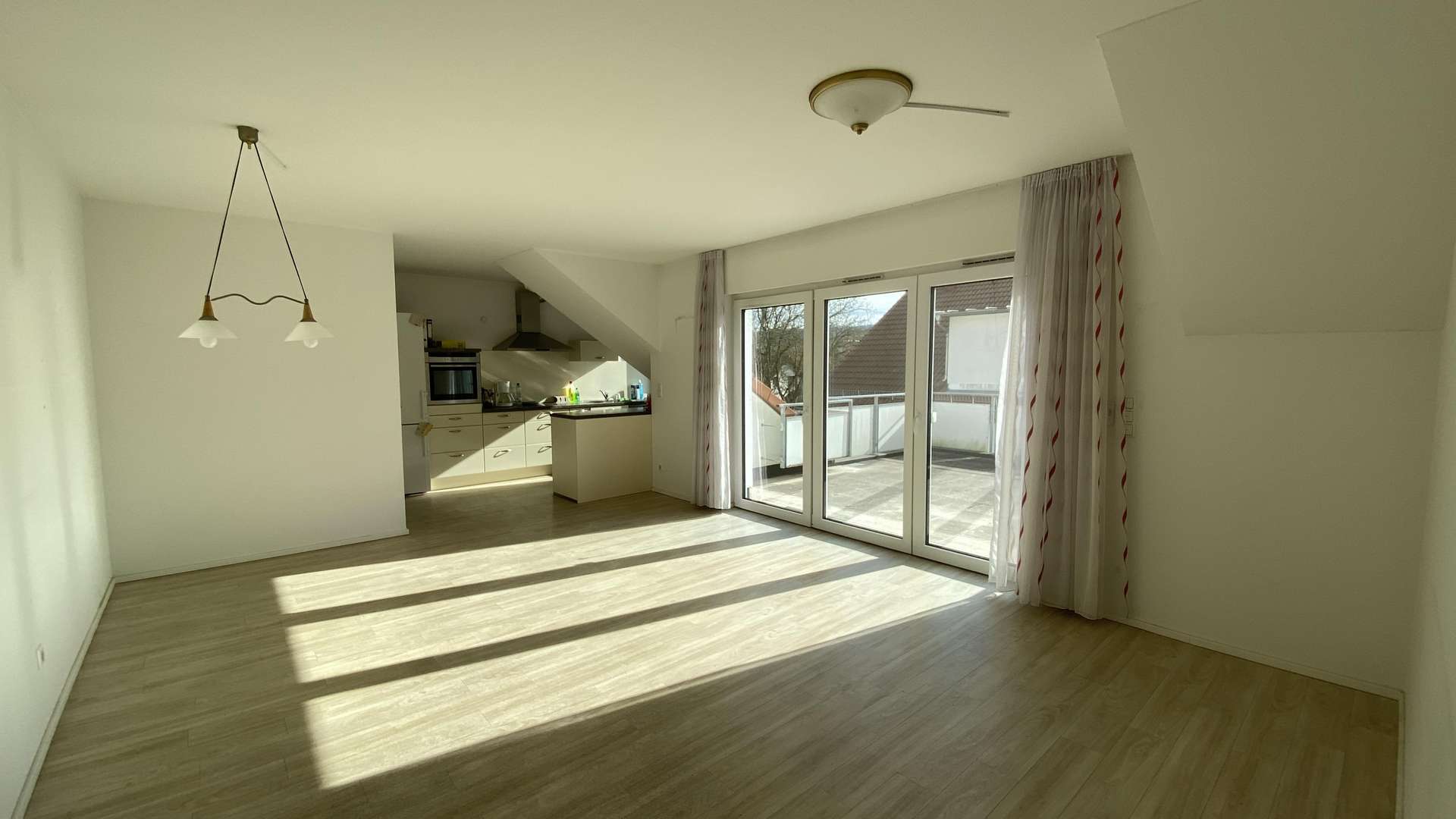 Dachgeschosswohnung in 74182 Obersulm mit 91m² kaufen