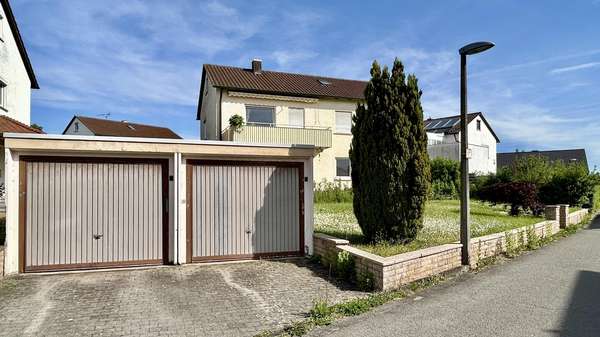 Garagen - Zweifamilienhaus in 74229 Oedheim mit 130m² kaufen