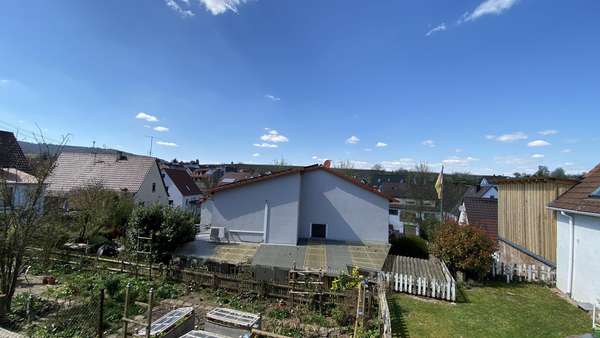 Schöne Aussicht - Einfamilienhaus in 74389 Cleebronn mit 150m² kaufen