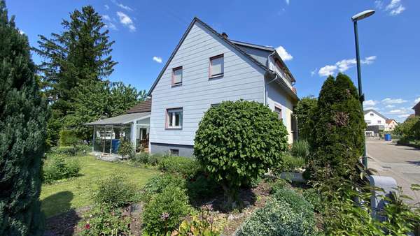 Hausansicht mit Glasvorbau Hausansicht mit Glasvorbau - Doppelhaushälfte in 74226 Nordheim mit 100m² kaufen