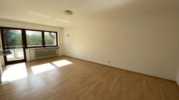 Wohn-/Esszimmer - Etagenwohnung in 74248 Ellhofen mit 61m² kaufen