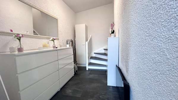 Eingangsbereich - Maisonette-Wohnung in 74080 Heilbronn mit 77m² kaufen