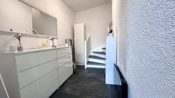Modernes Wohnen über drei Etagen – wie ein eigenes Haus!