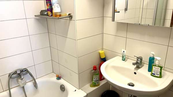 Bad EG links Bad EG links - Mehrfamilienhaus in 74080 Heilbronn mit 400m² kaufen