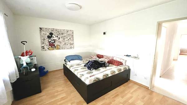 Schlafzimmer EG links Schlafzimmer EG links - Mehrfamilienhaus in 74080 Heilbronn mit 400m² kaufen
