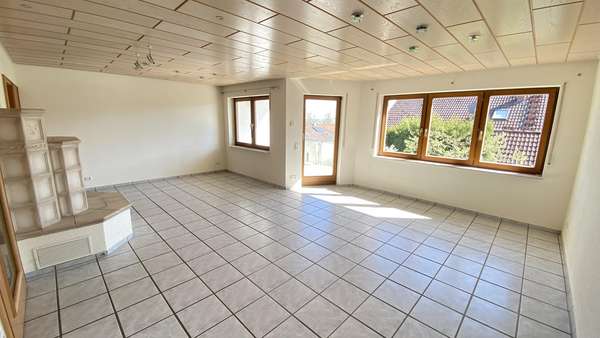 Tolles Wohn- und Esszimmer - Doppelhaushälfte in 74336 Brackenheim mit 113m² kaufen