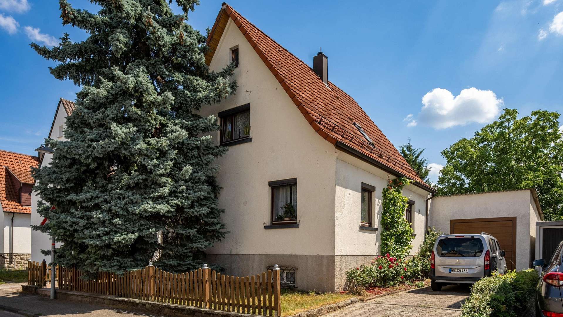 Titelbild Titelbild - Einfamilienhaus in 74172 Neckarsulm mit 93m² kaufen