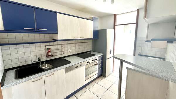 Küche mit Einbaumöbel Küche mit Einbaumöbel - Galerie in 74074 Heilbronn mit 82m² kaufen