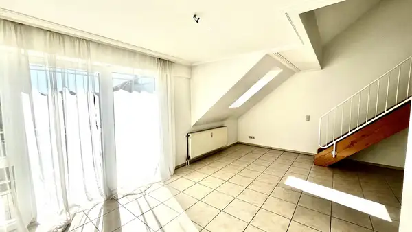 Lichtdurchflutete Wohlfühloase mit Balkon 