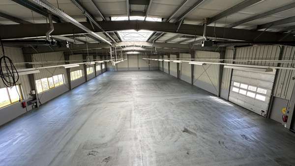 null - Halle in 74388 Talheim mit 1460m² mieten