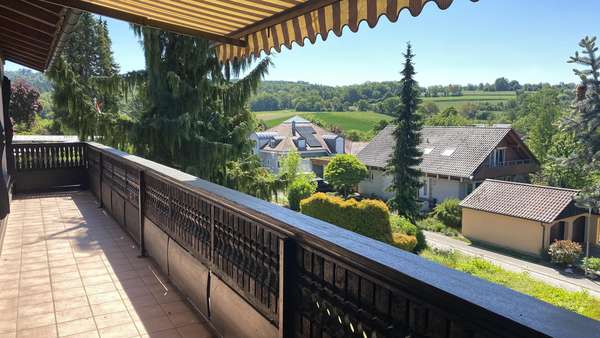 Balkon mit Markise Balkon mit Markise - Einfamilienhaus in 75031 Eppingen mit 135m² kaufen
