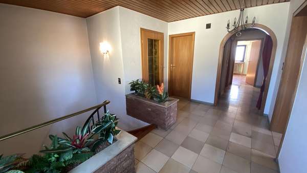 Offenes Treppenhaus Offenes Treppenhaus - Einfamilienhaus in 75031 Eppingen mit 135m² kaufen